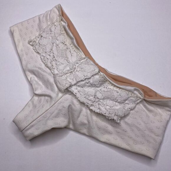 Lolli‎ Bikini Bottom - Picture 5 of 7